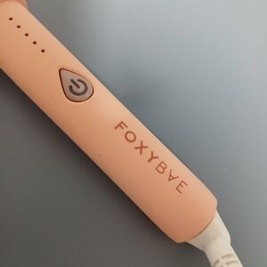 FoxyBae Peach Hair Styling Tool